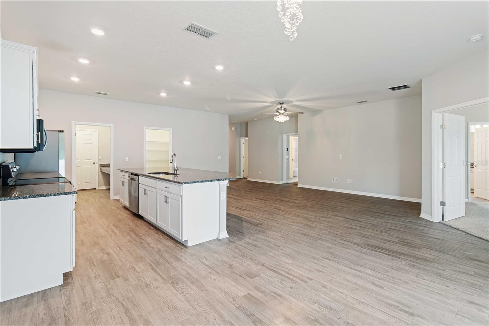 86 POLERMO AVE
