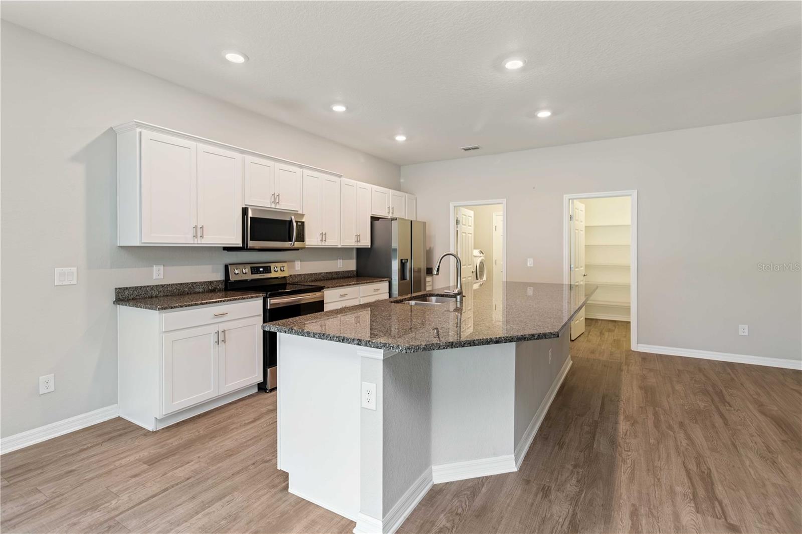 86 POLERMO AVE