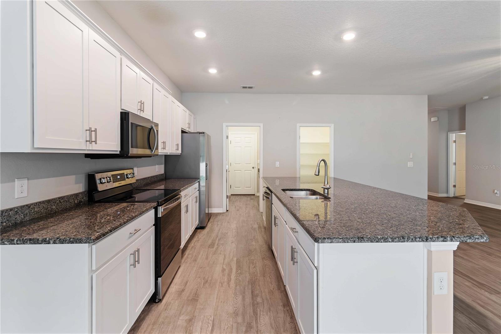 86 POLERMO AVE