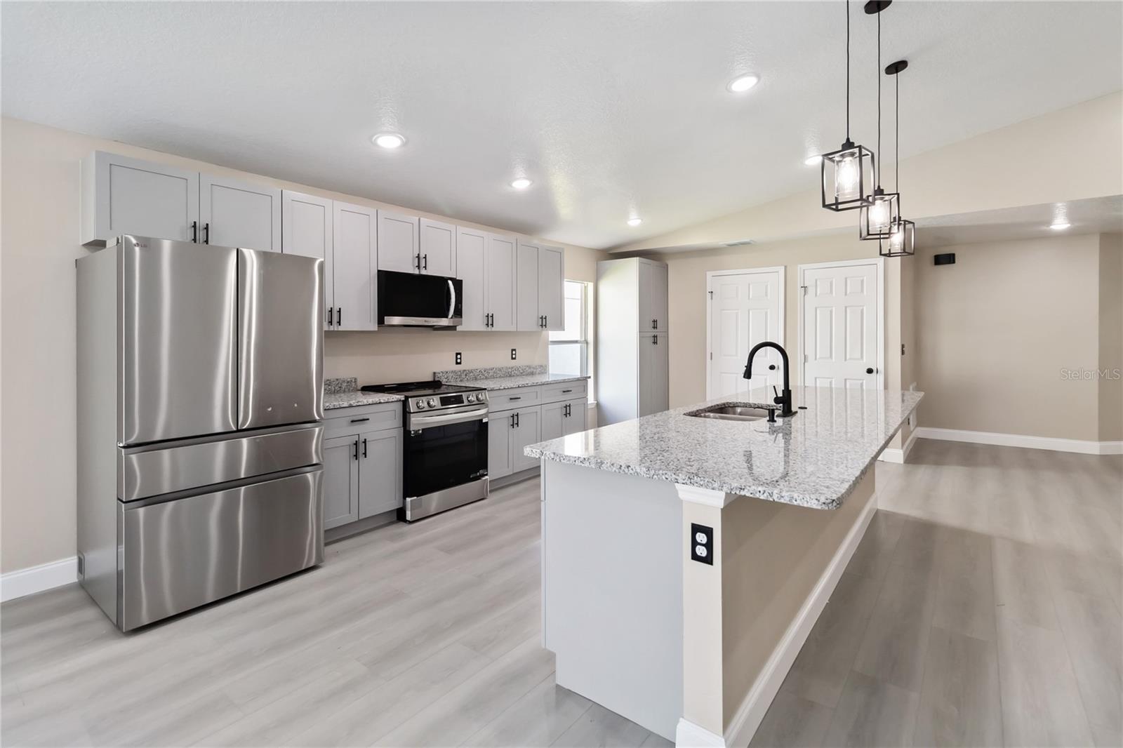 2385 ANDREWS VALLEY DR