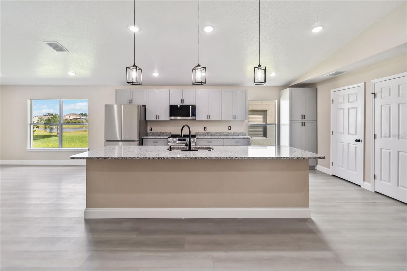 2385 ANDREWS VALLEY DR