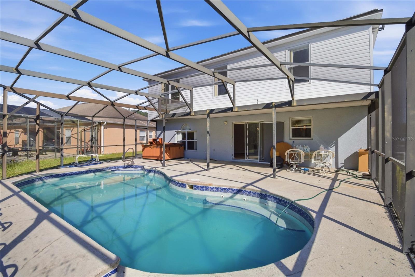 206 TARANTO WAY