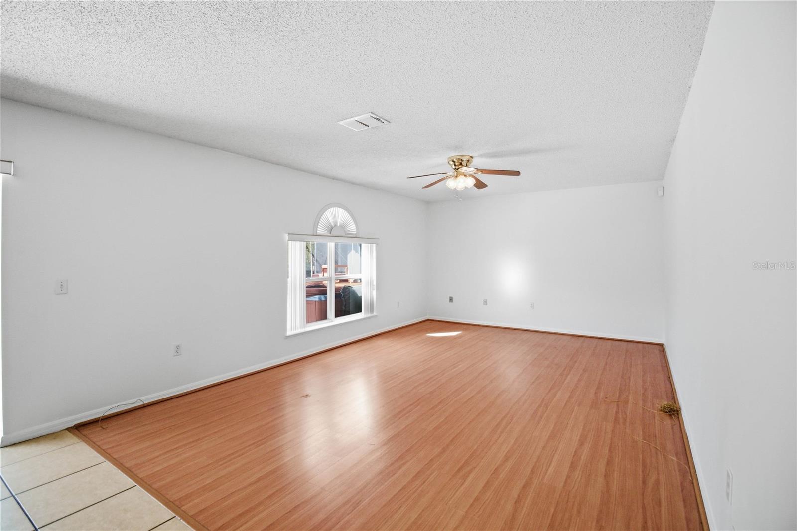 206 TARANTO WAY