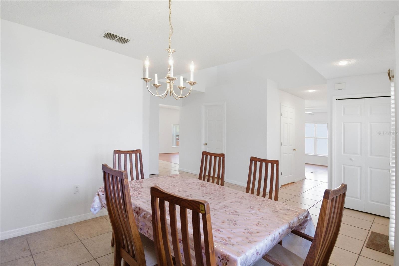 206 TARANTO WAY