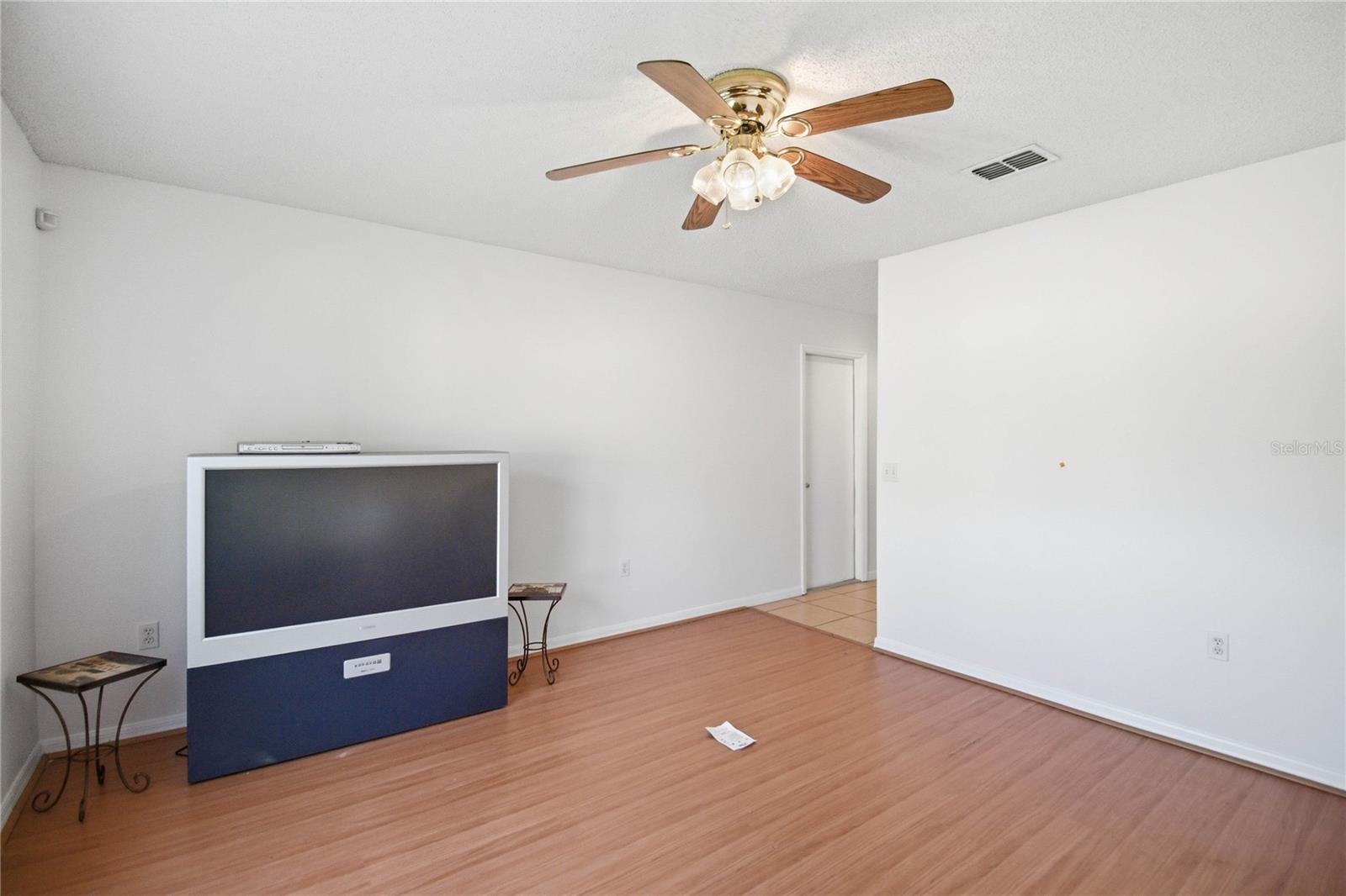 206 TARANTO WAY