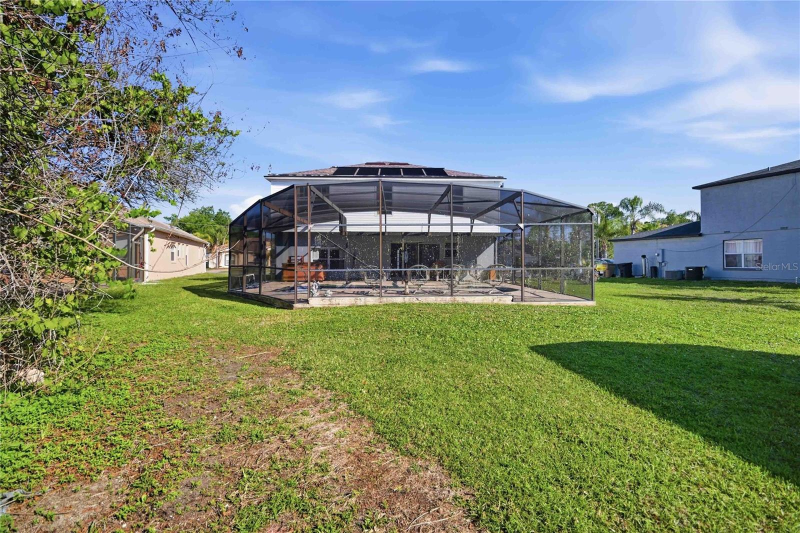 206 TARANTO WAY