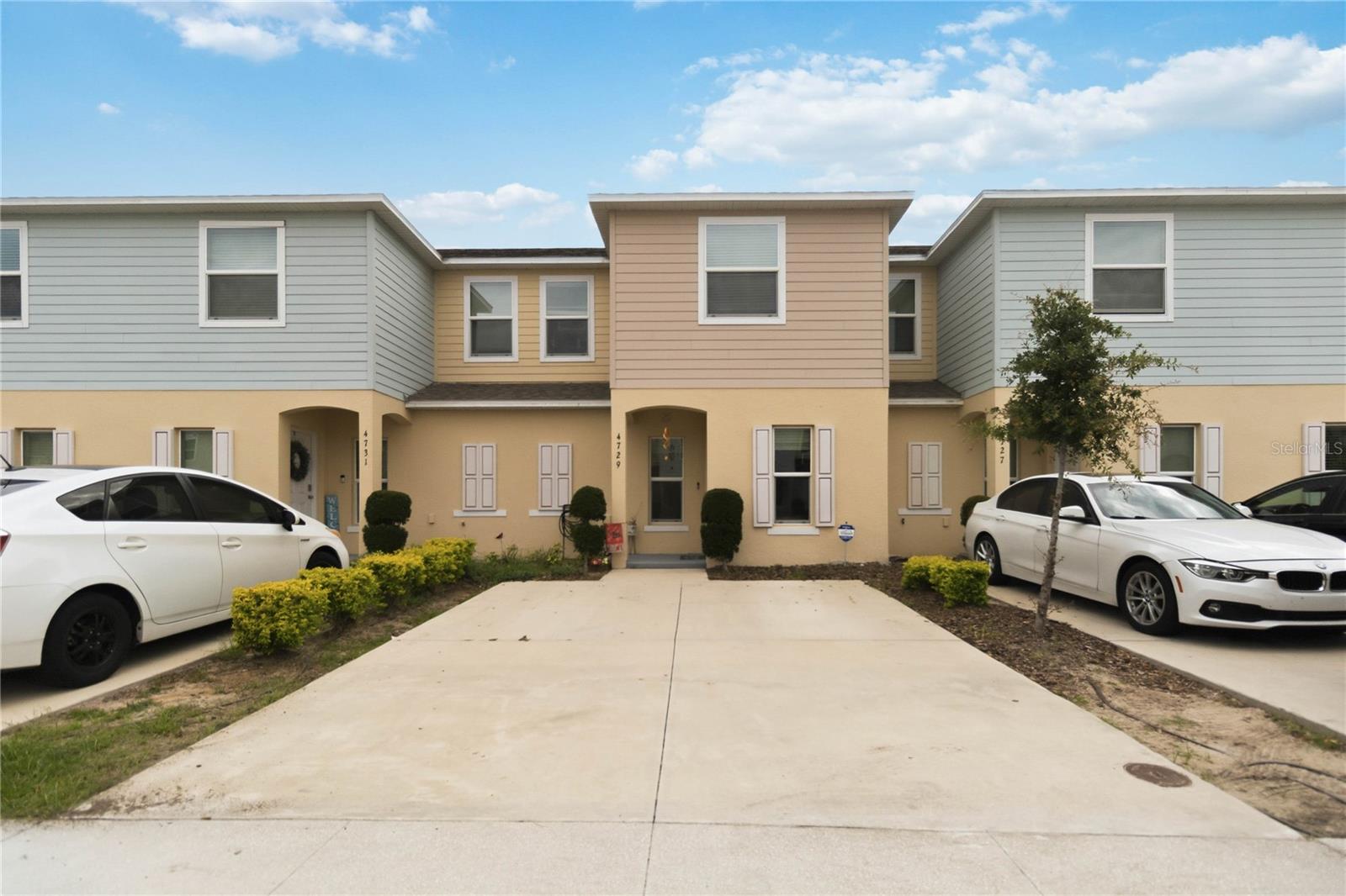 4729 CORAL CASTLE DR