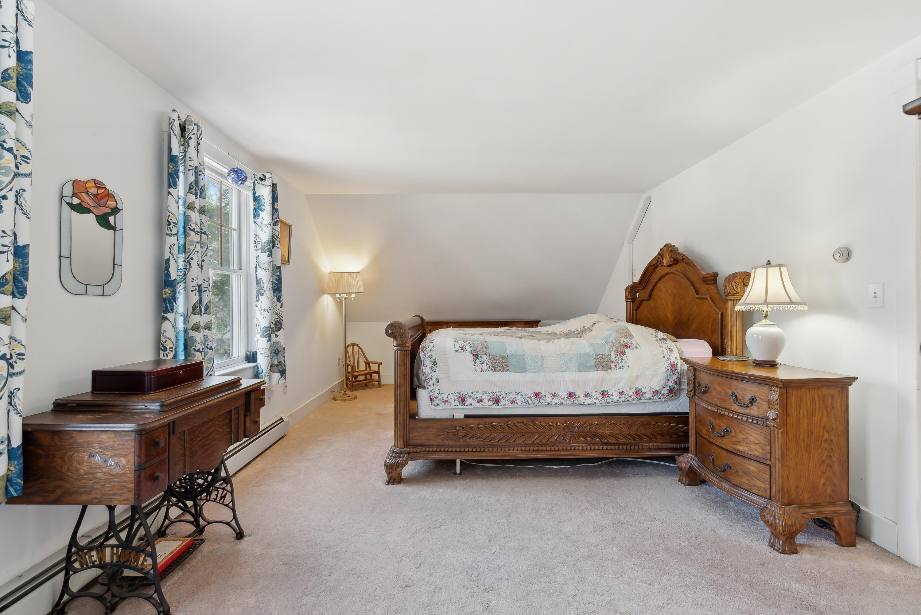 17 Mondor White Road