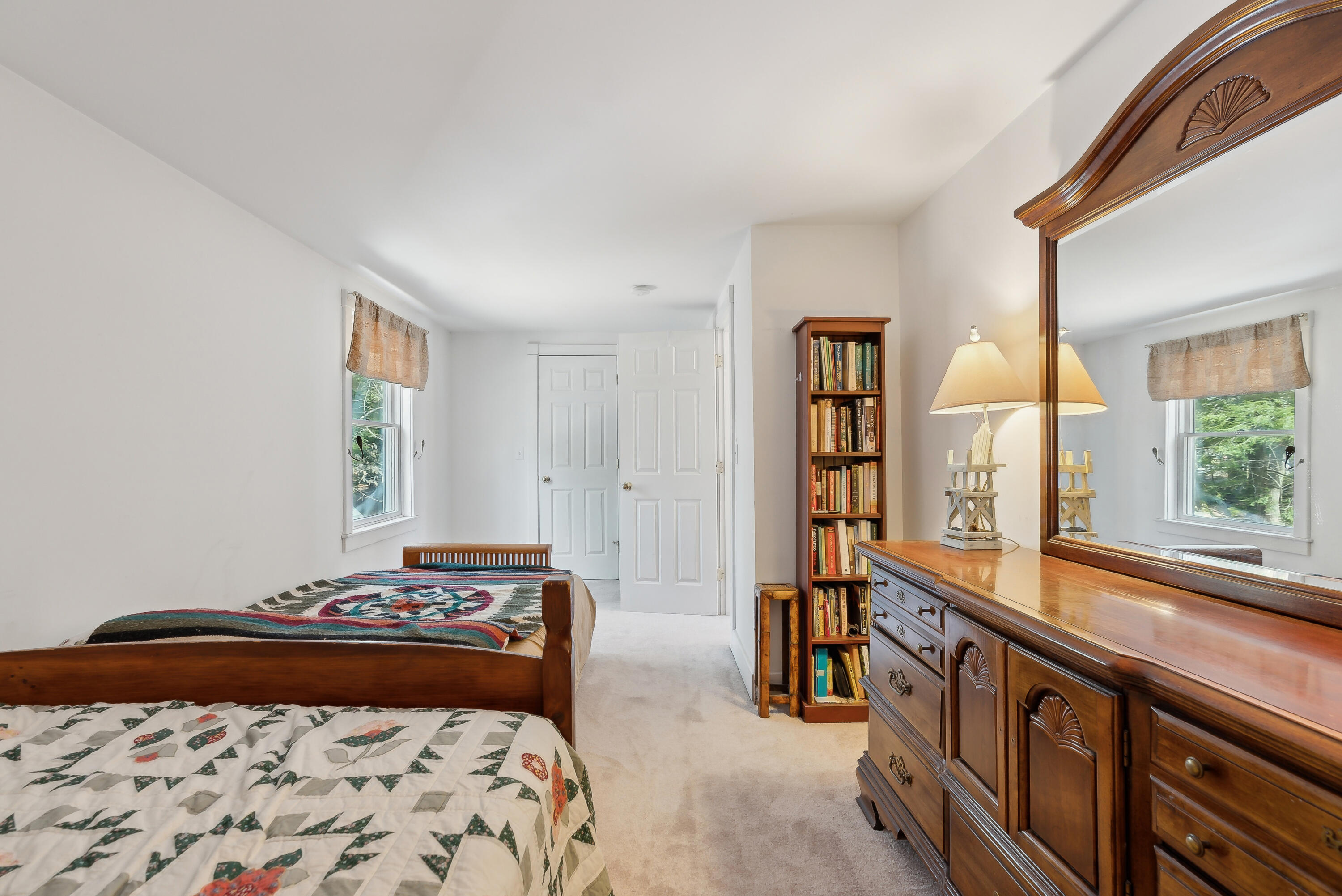 17 Mondor White Road