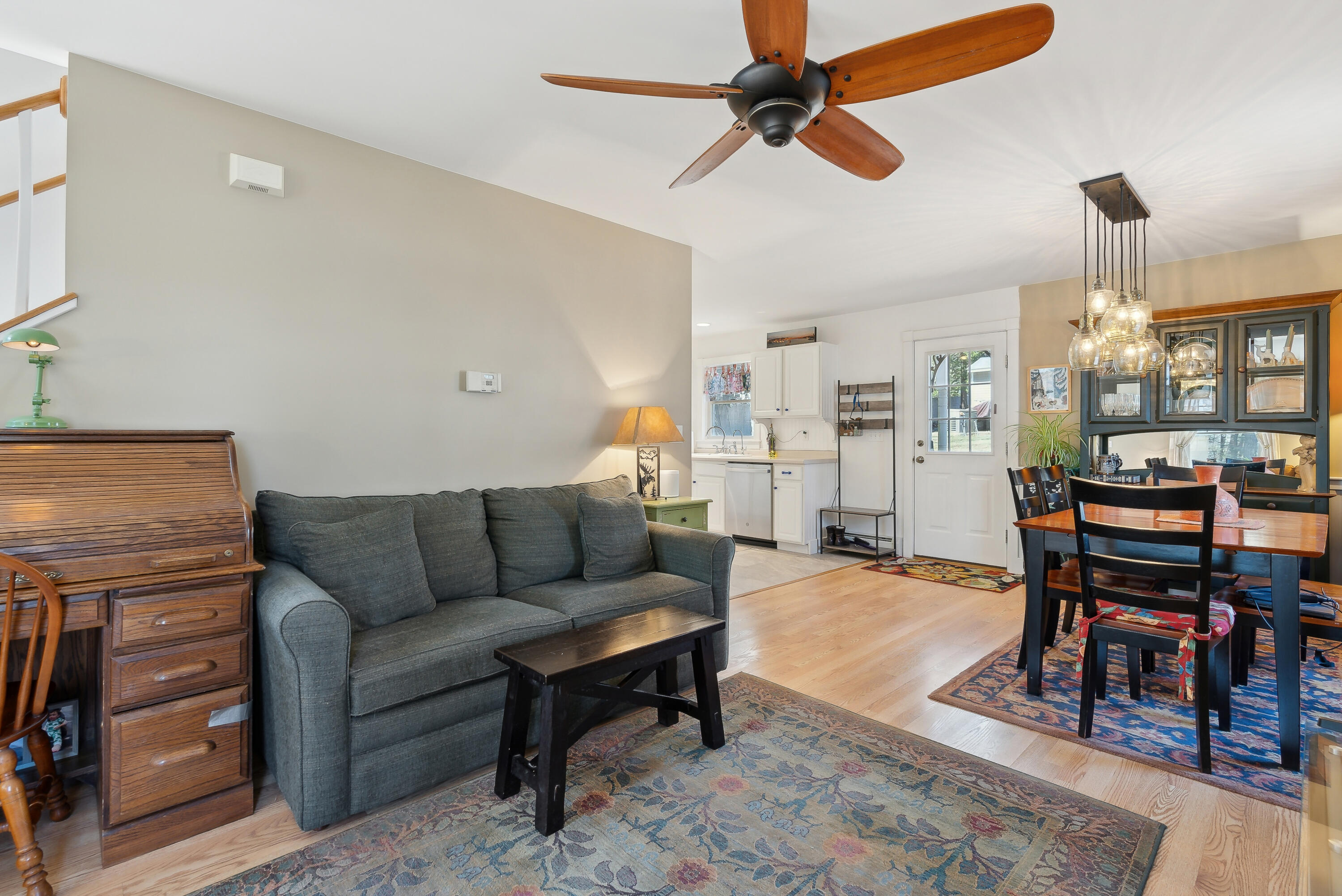 17 Mondor White Road