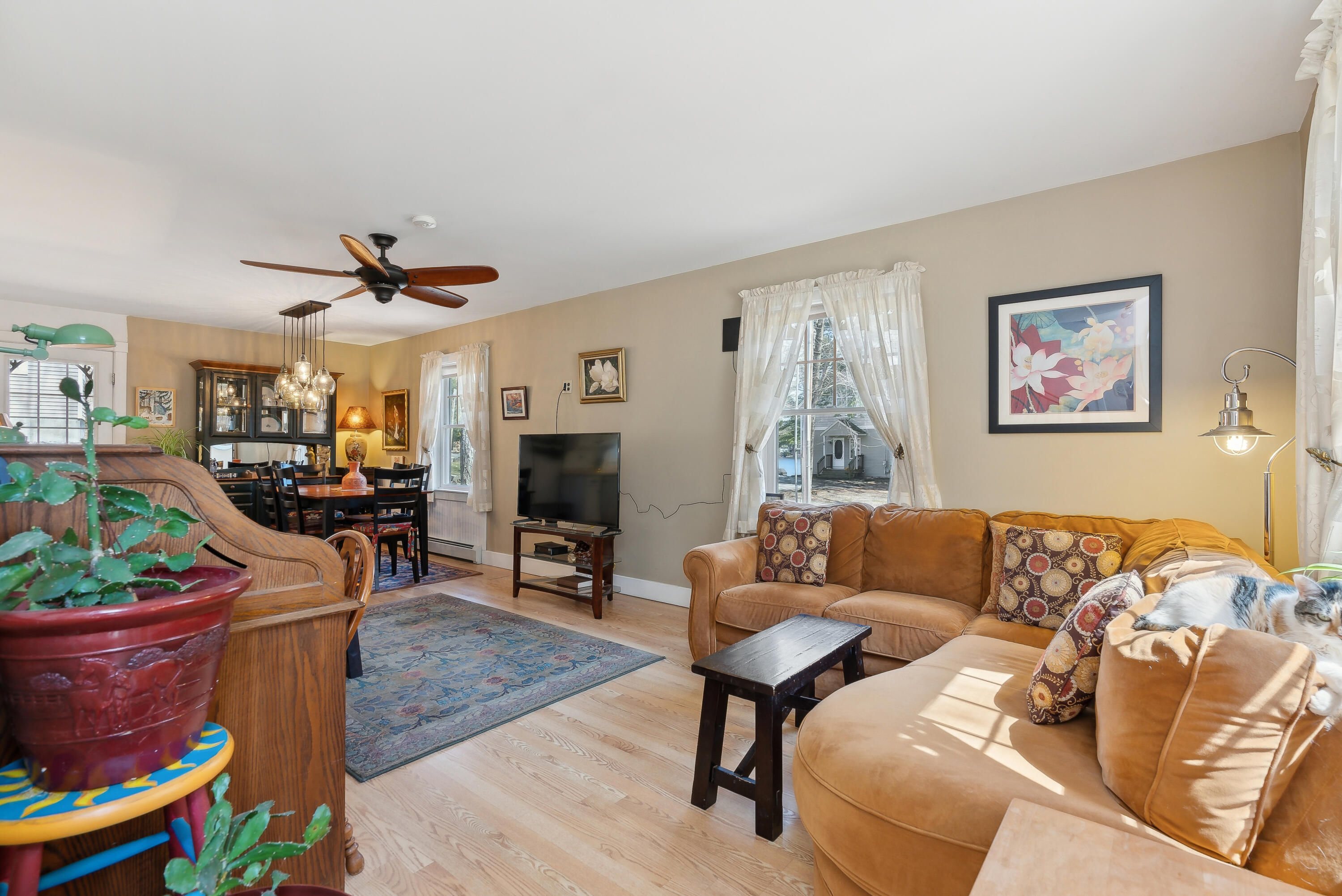 17 Mondor White Road