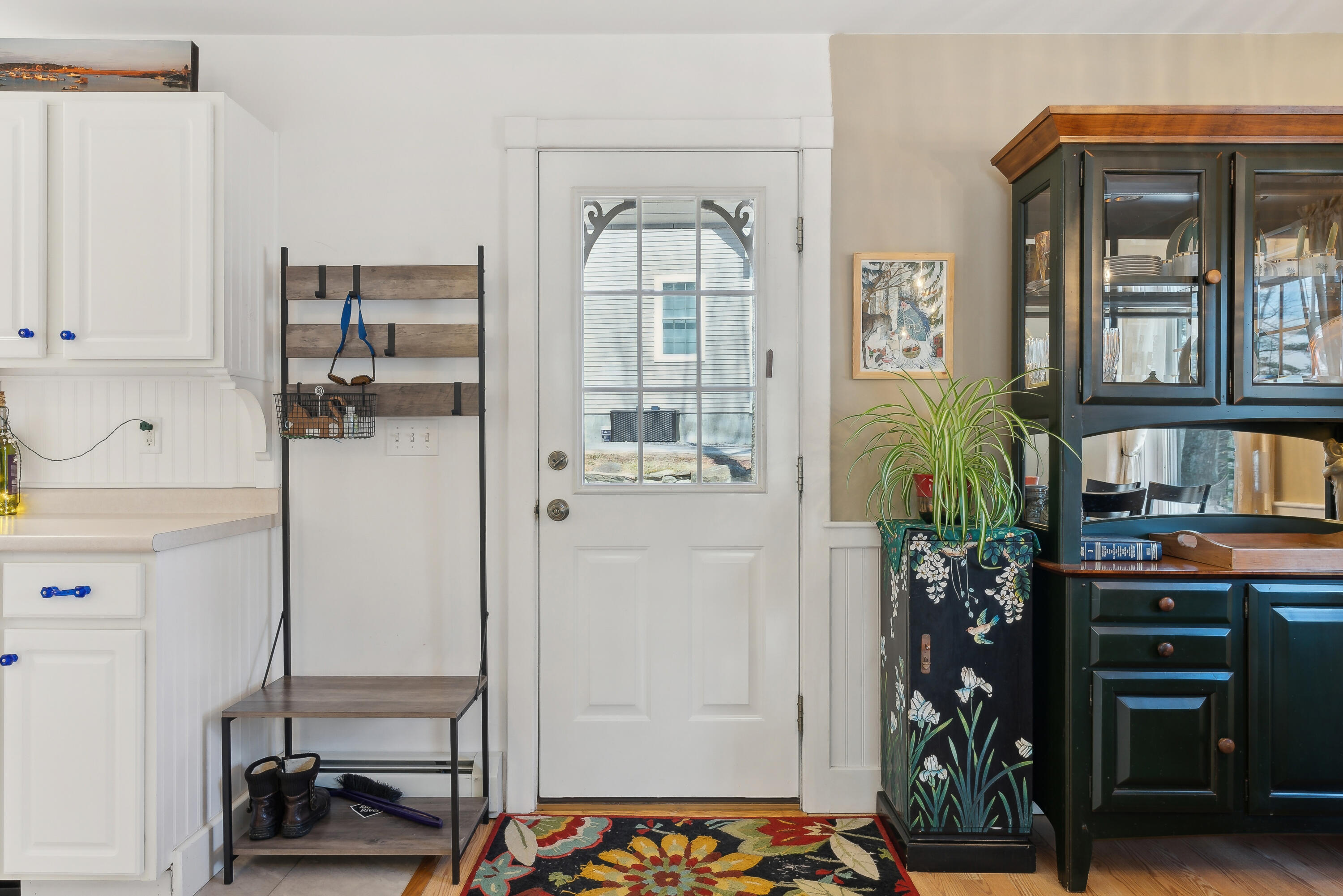 17 Mondor White Road