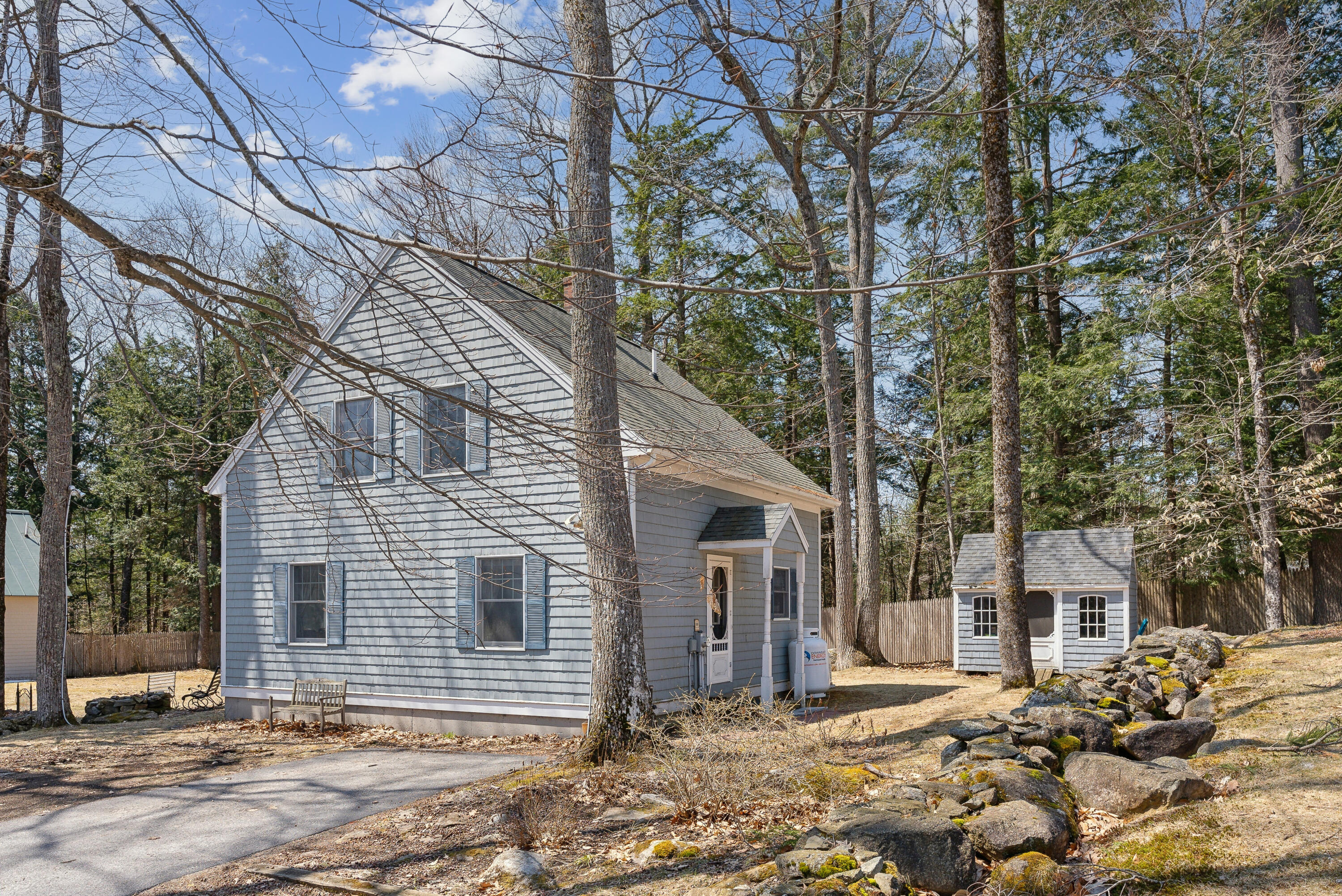 17 Mondor White Road
