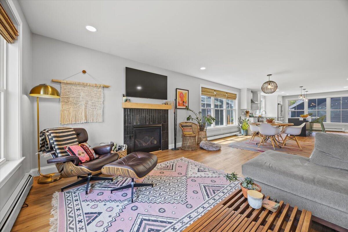 4 Frontrunner Way
