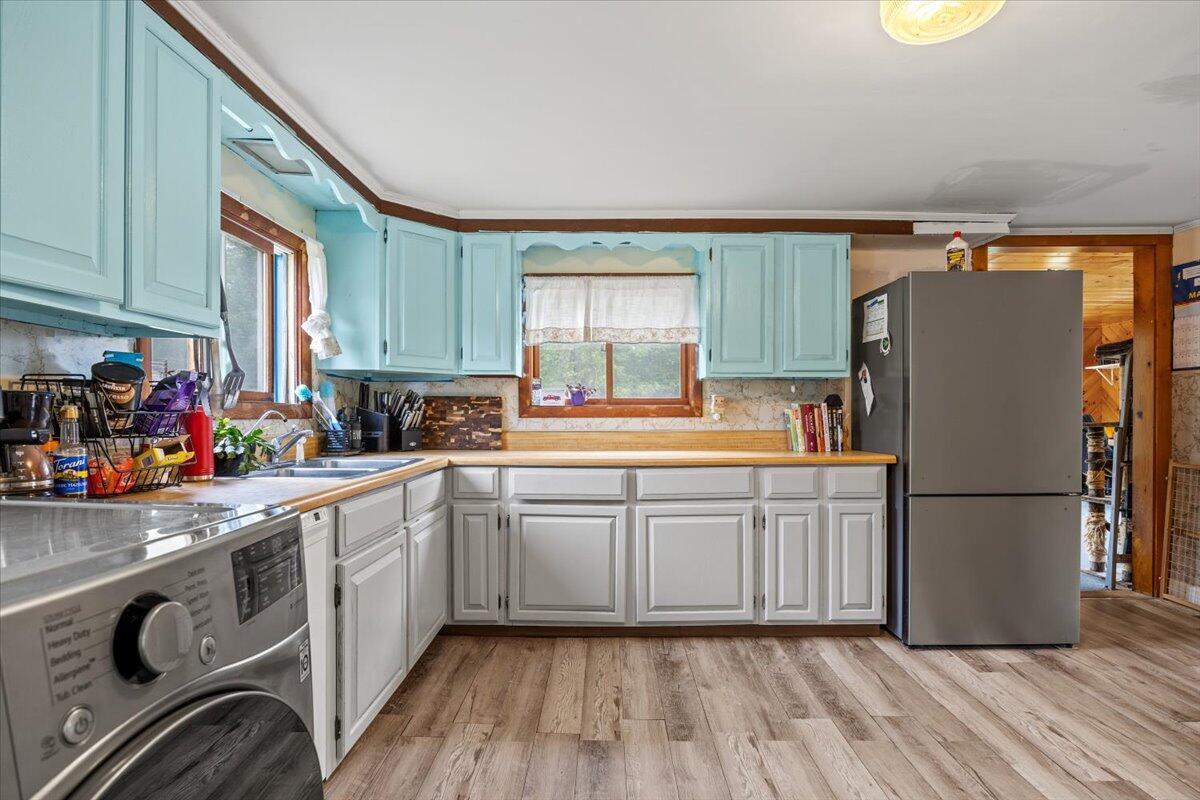 492 Roosevelt Trail