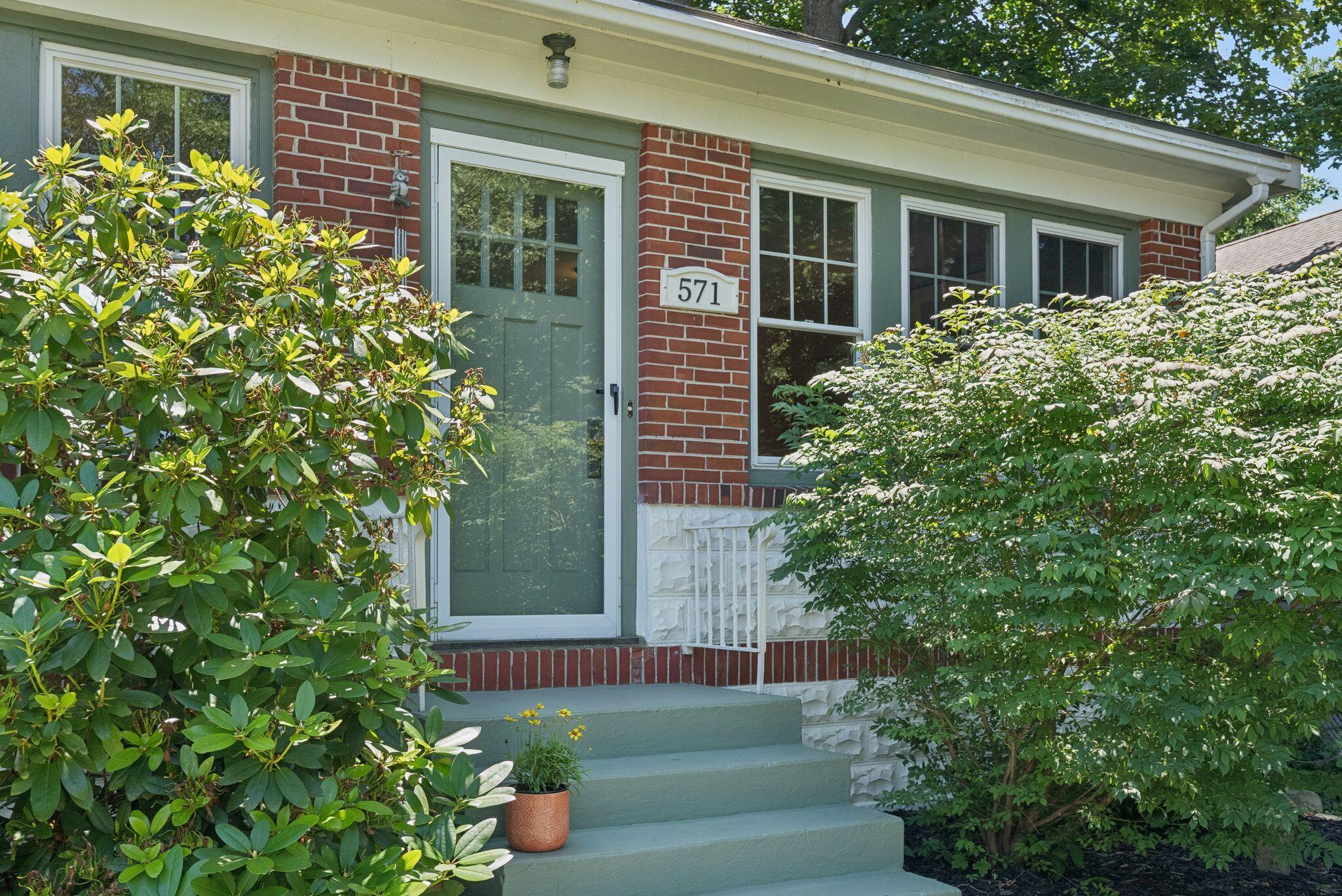 571 Allen Avenue