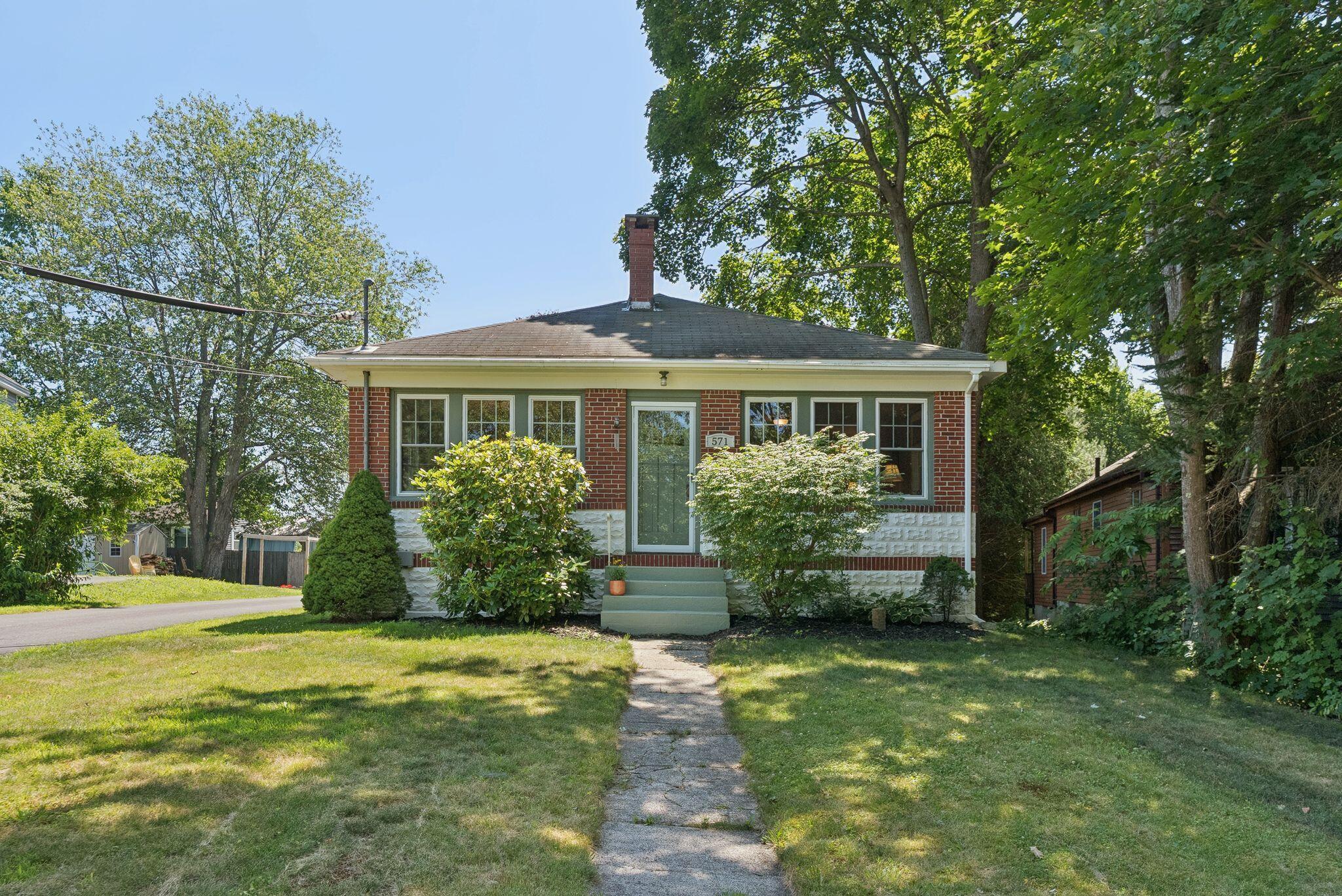 571 Allen Avenue