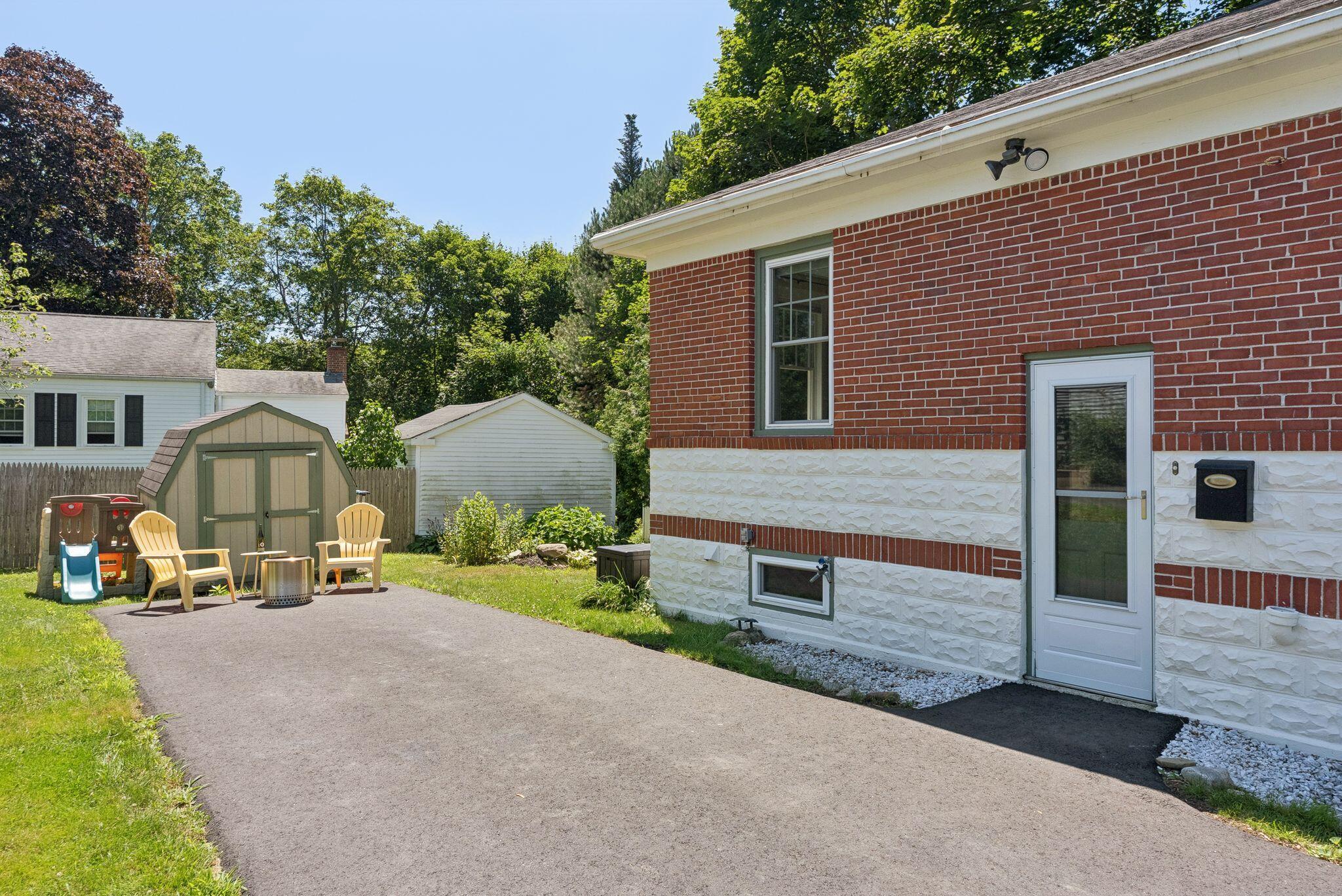 571 Allen Avenue