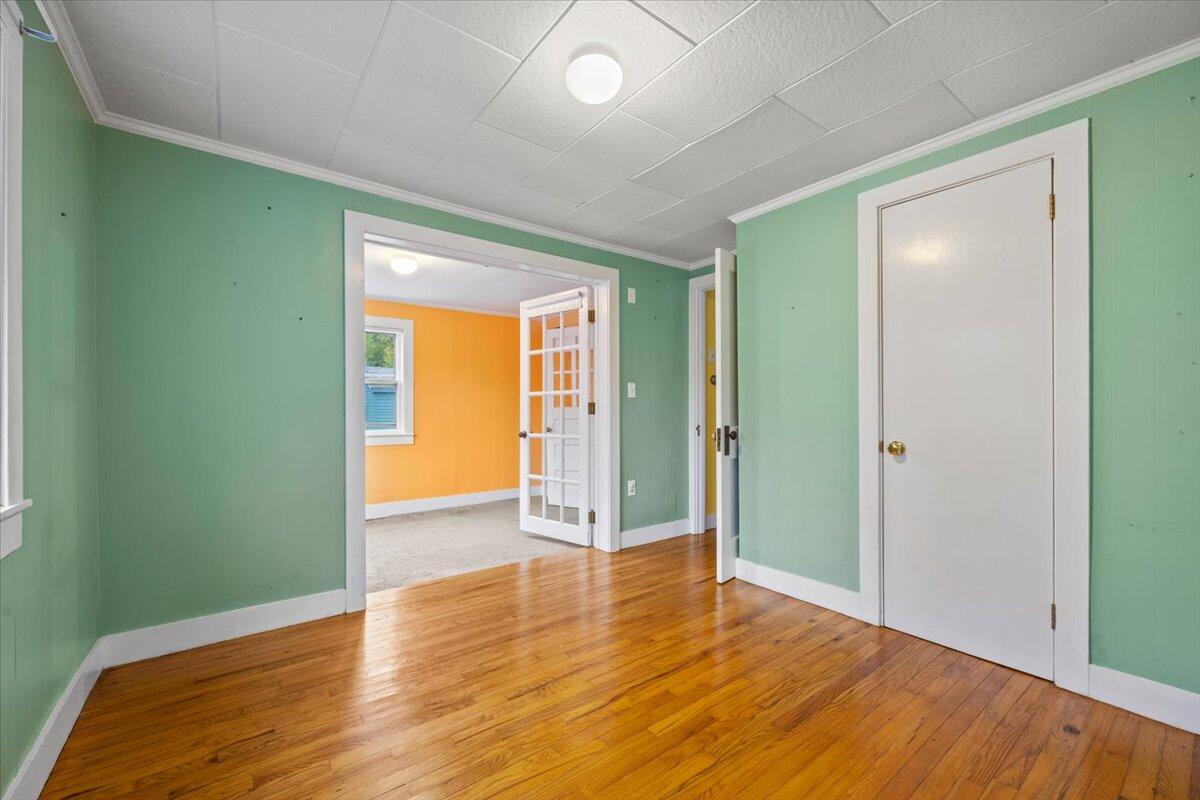 12 Dakota Street
