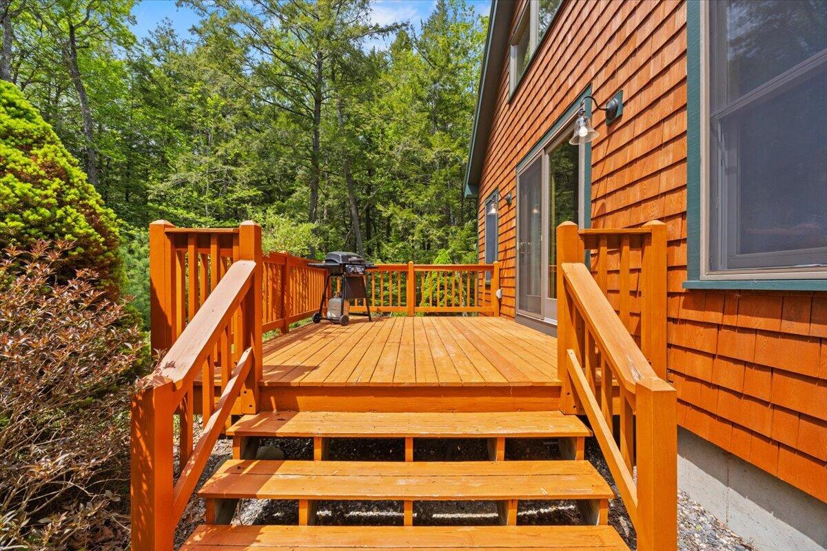 21 Basswood Bay Road