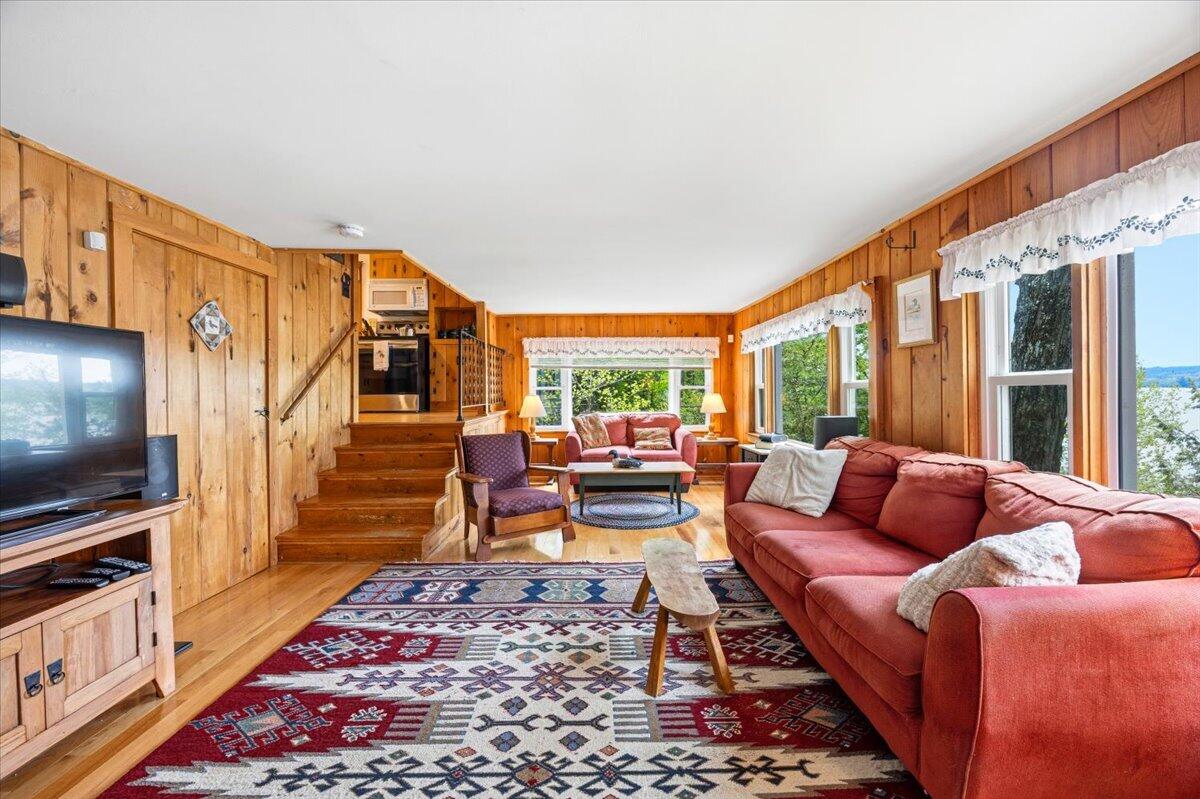 21 Basswood Bay Road