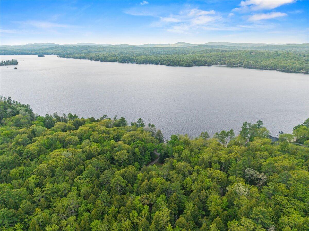 21 Basswood Bay Road