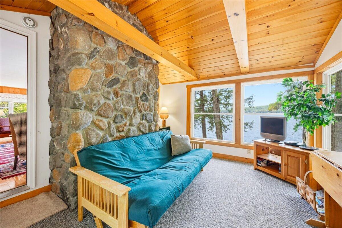 21 Basswood Bay Road