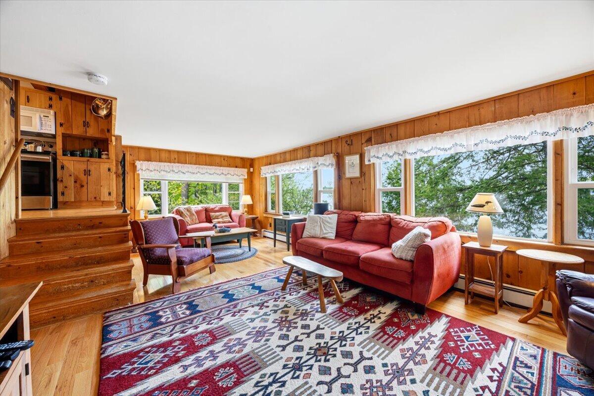 21 Basswood Bay Road