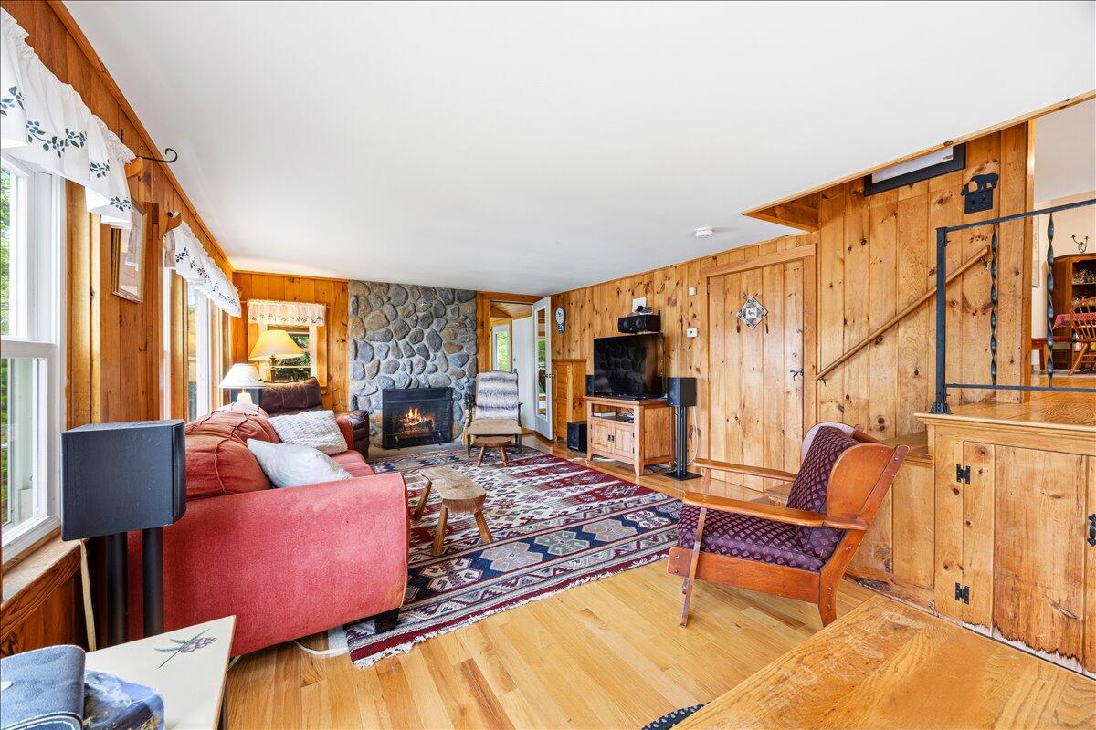 21 Basswood Bay Road