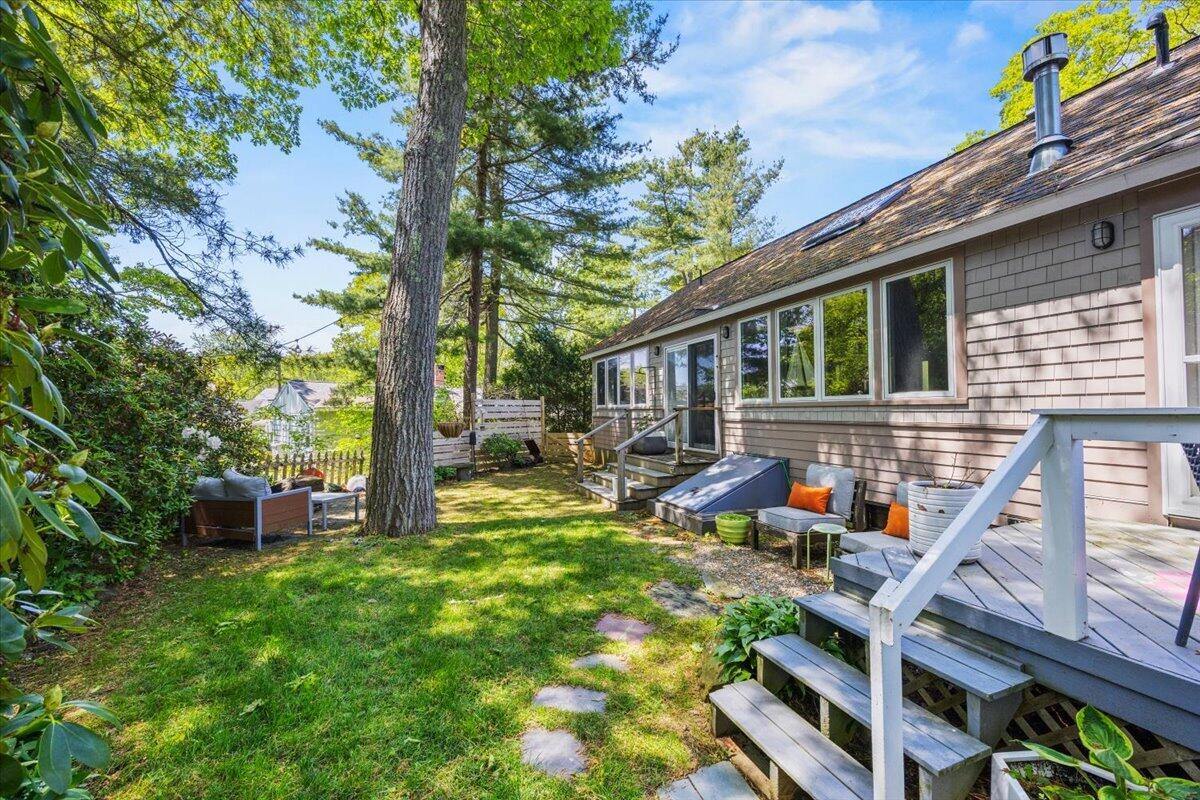 1088 Shore Road