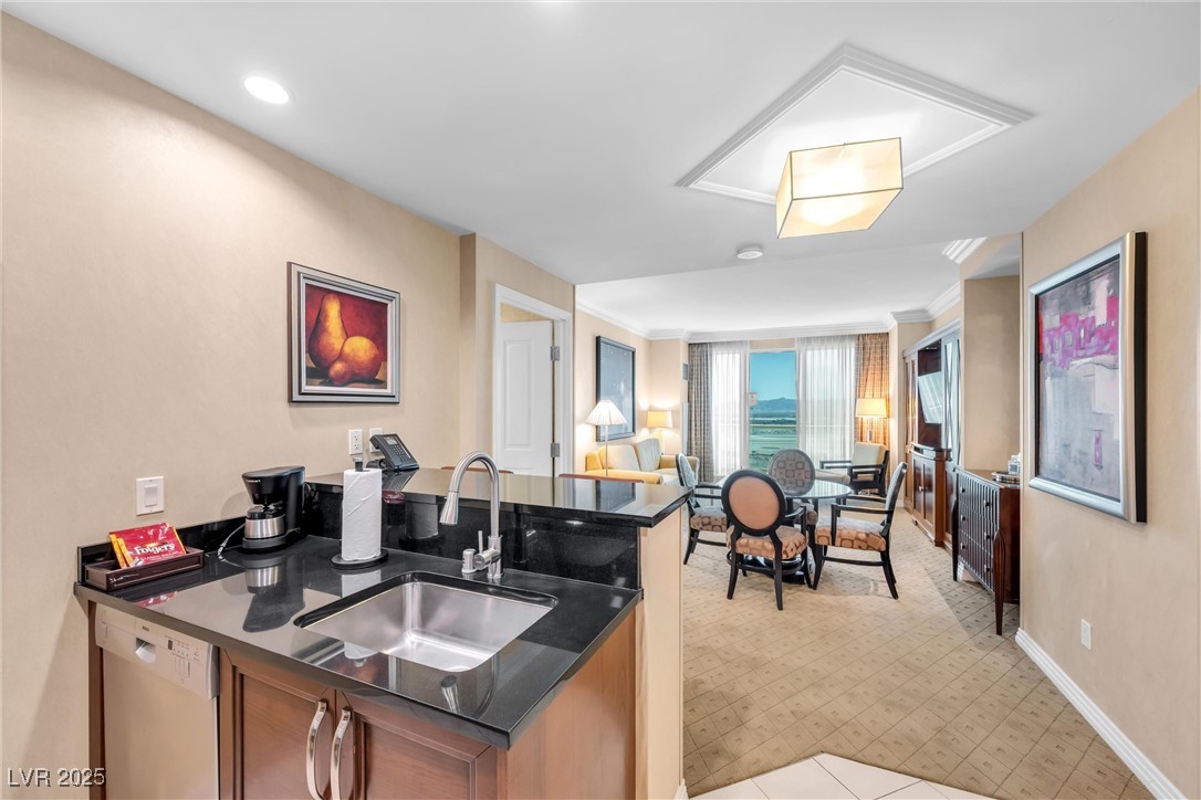 145 East Harmon Avenue 2608