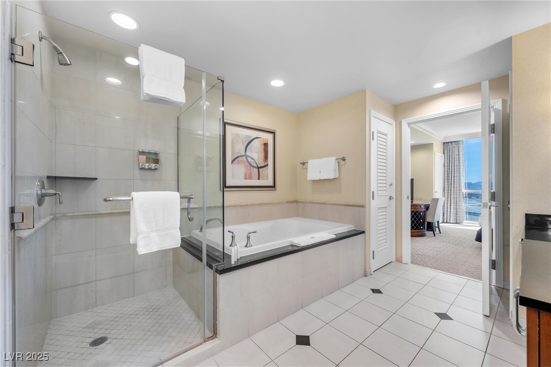 145 East Harmon Avenue 2608