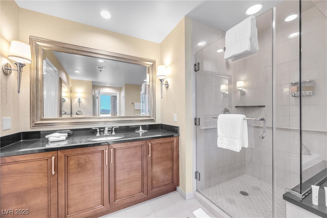 145 East Harmon Avenue 2608