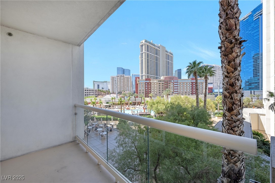 135 East Harmon Avenue 221