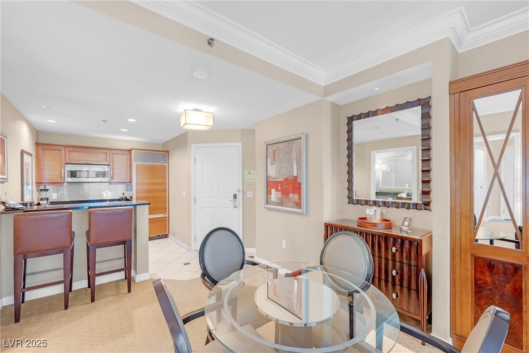 135 East Harmon Avenue 221