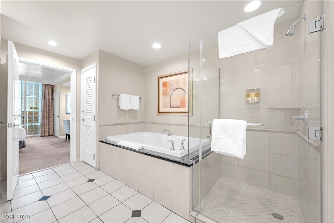 135 East Harmon Avenue 221