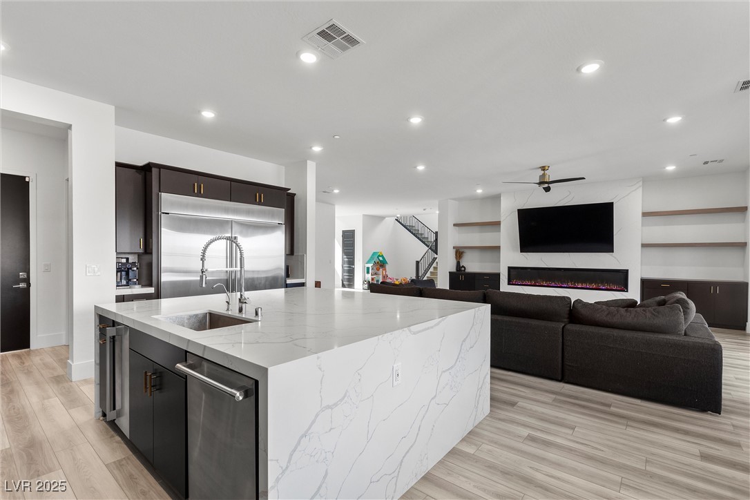 350 Kandinsky Court