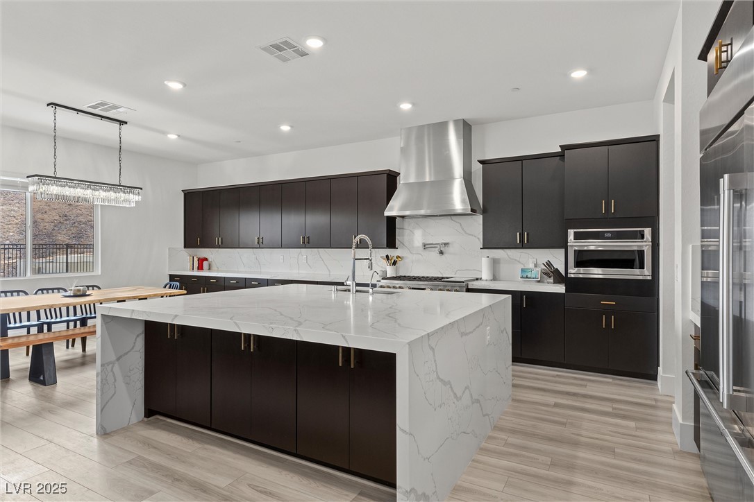 350 Kandinsky Court