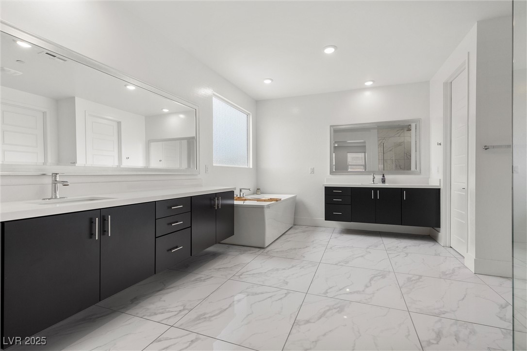 350 Kandinsky Court