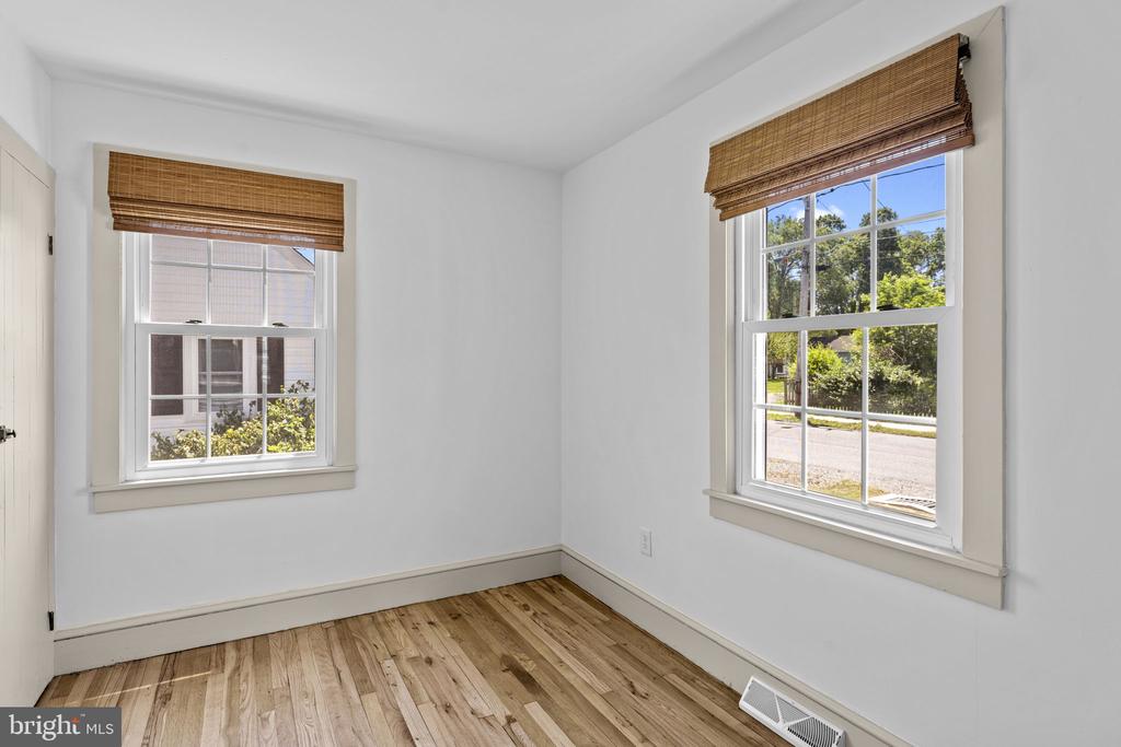 216 WALNUT STREET