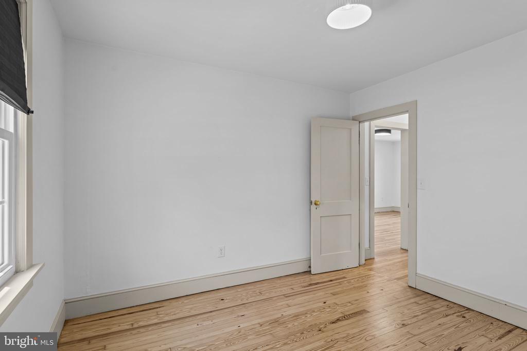 216 WALNUT STREET