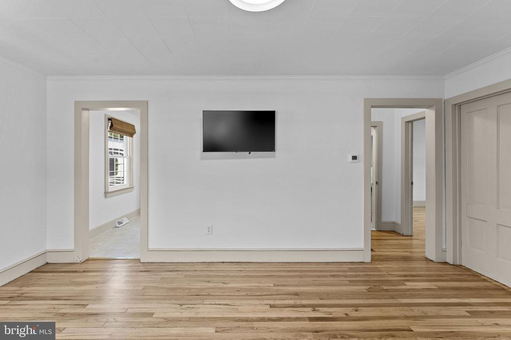 216 WALNUT STREET