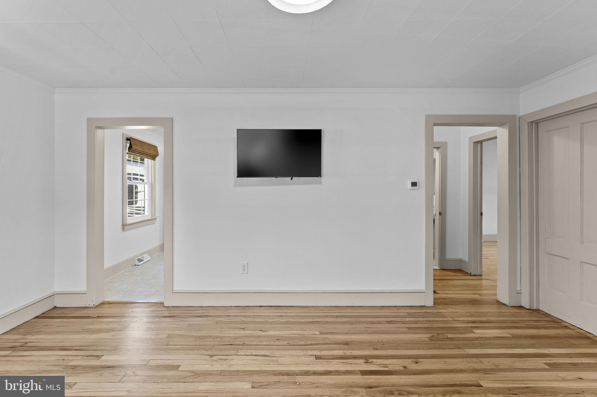 216 WALNUT STREET
