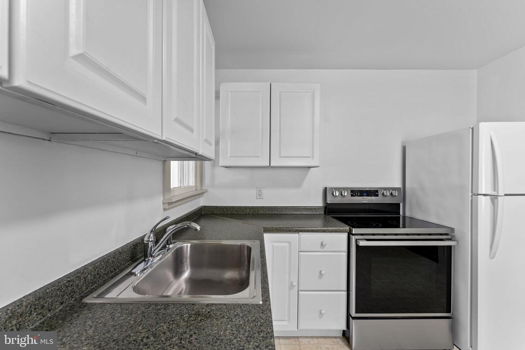 216 WALNUT STREET