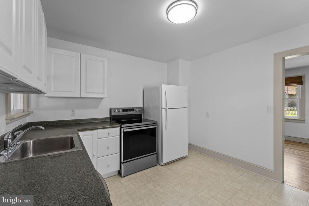 216 WALNUT STREET