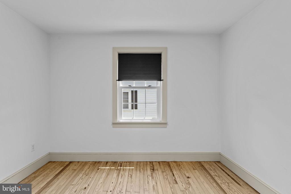 216 WALNUT STREET