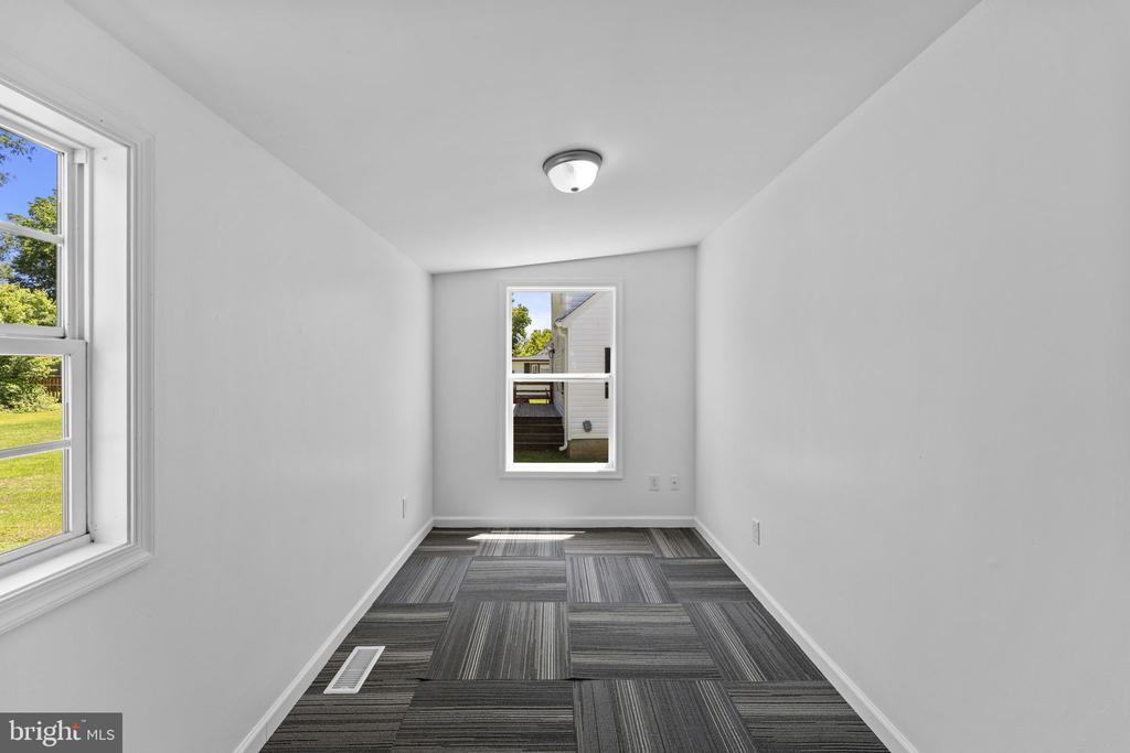 216 WALNUT STREET