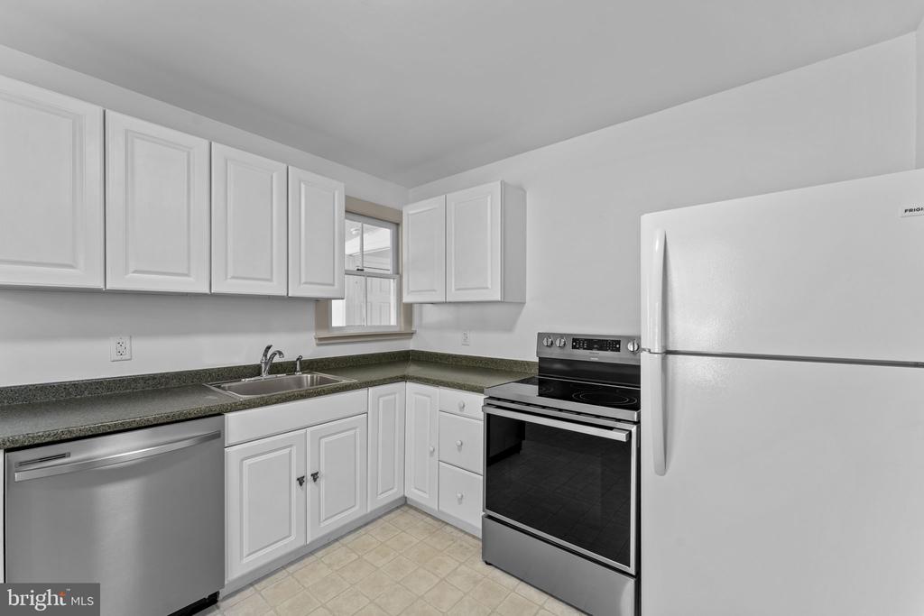 216 WALNUT STREET