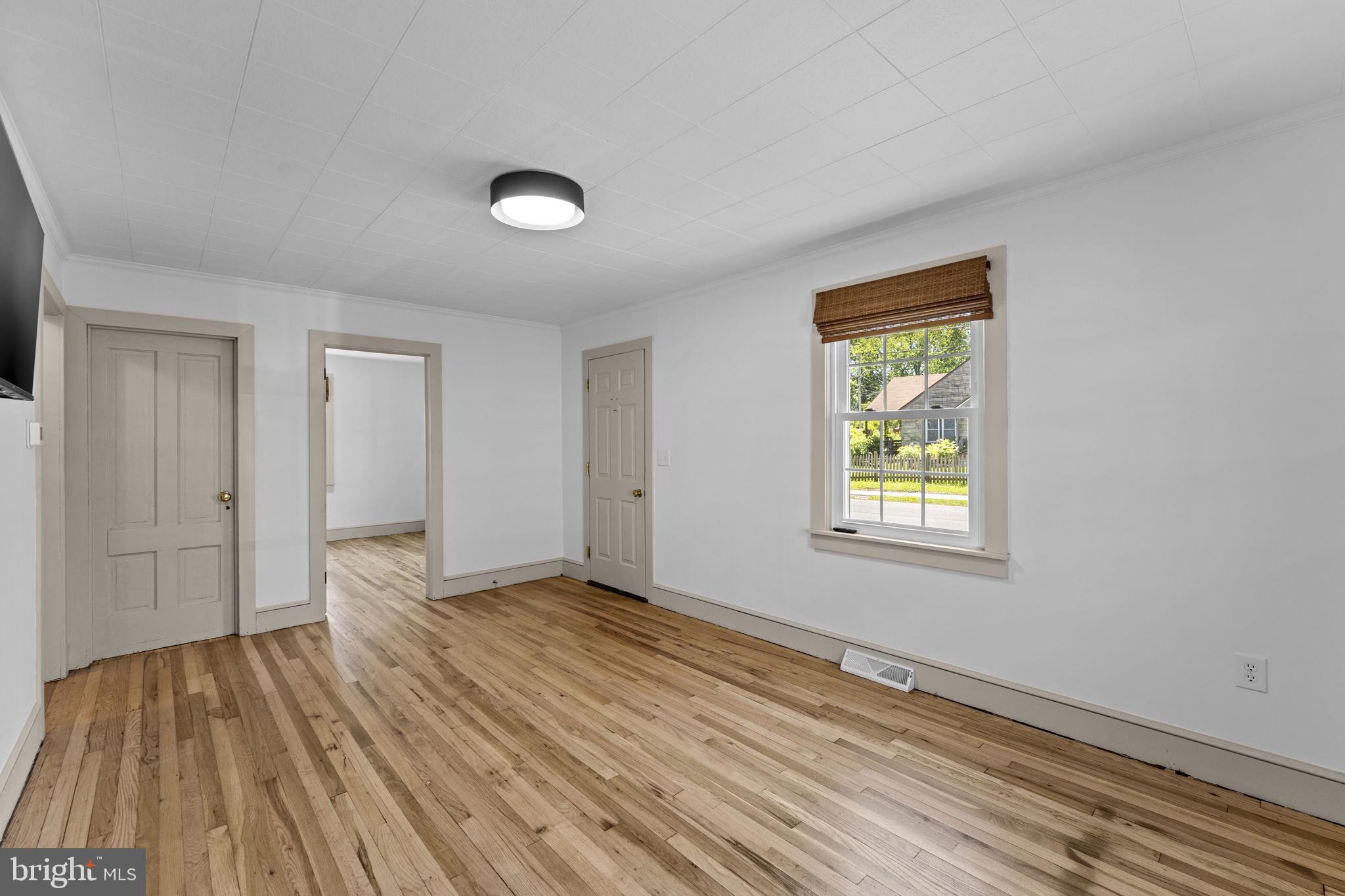 216 WALNUT STREET