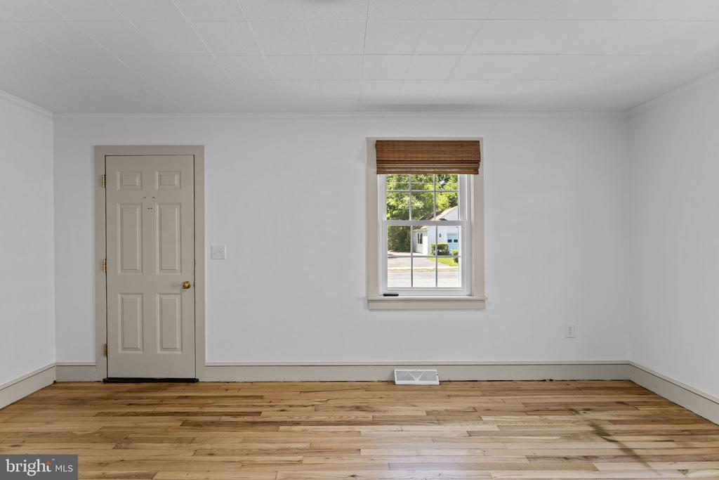 216 WALNUT STREET